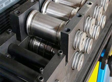 通風(fēng)管道廠(chǎng)家解析風(fēng)管與支吊架的安裝